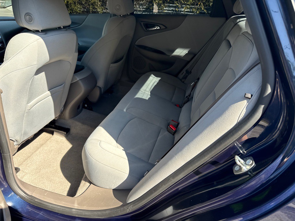 2018 Chevrolet Malibu Image 6