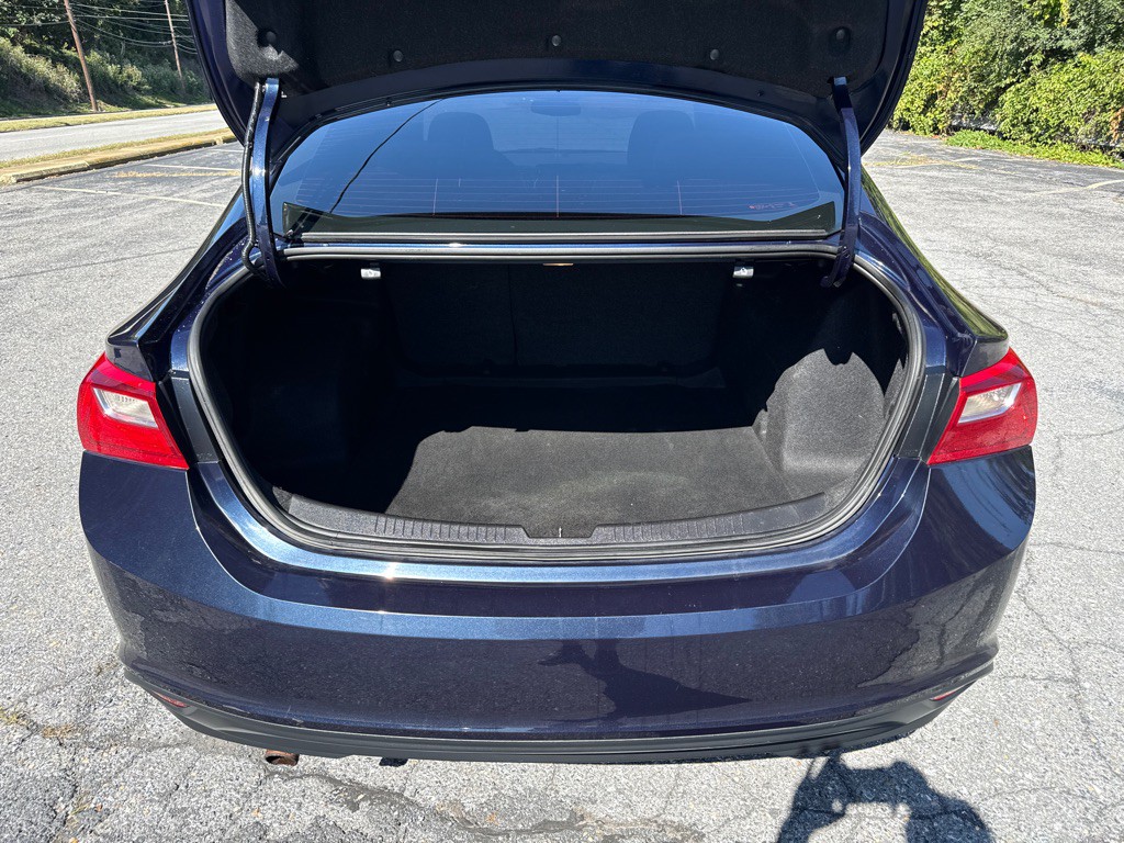 2018 Chevrolet Malibu Image 9