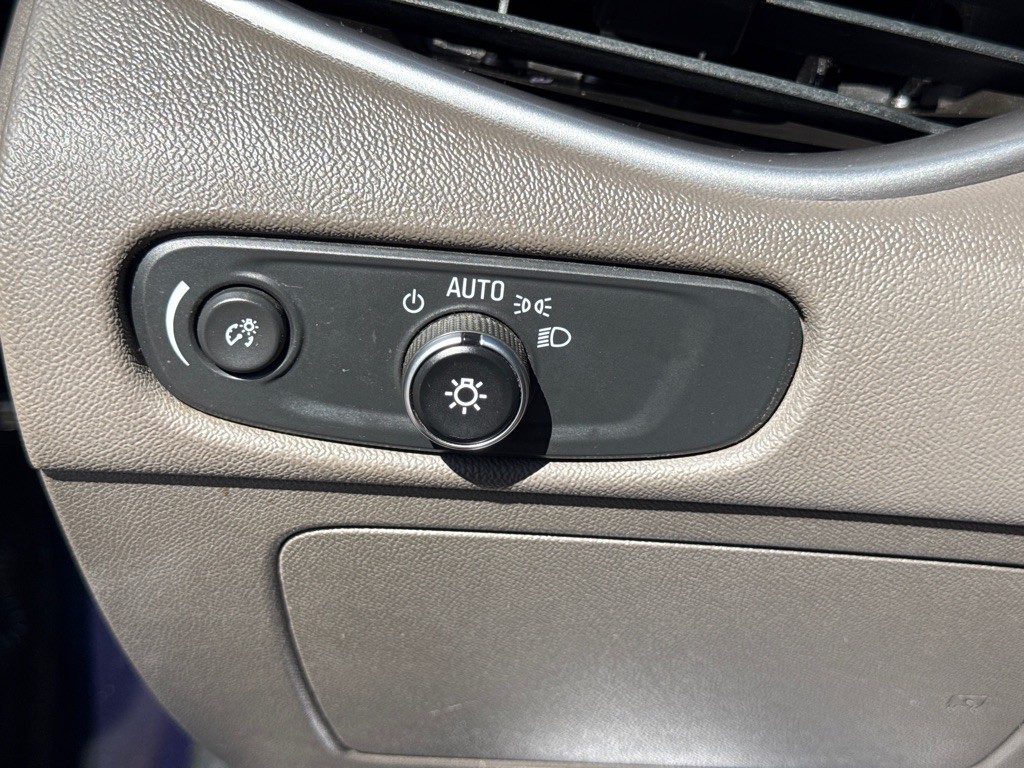 2018 Chevrolet Malibu Image 18