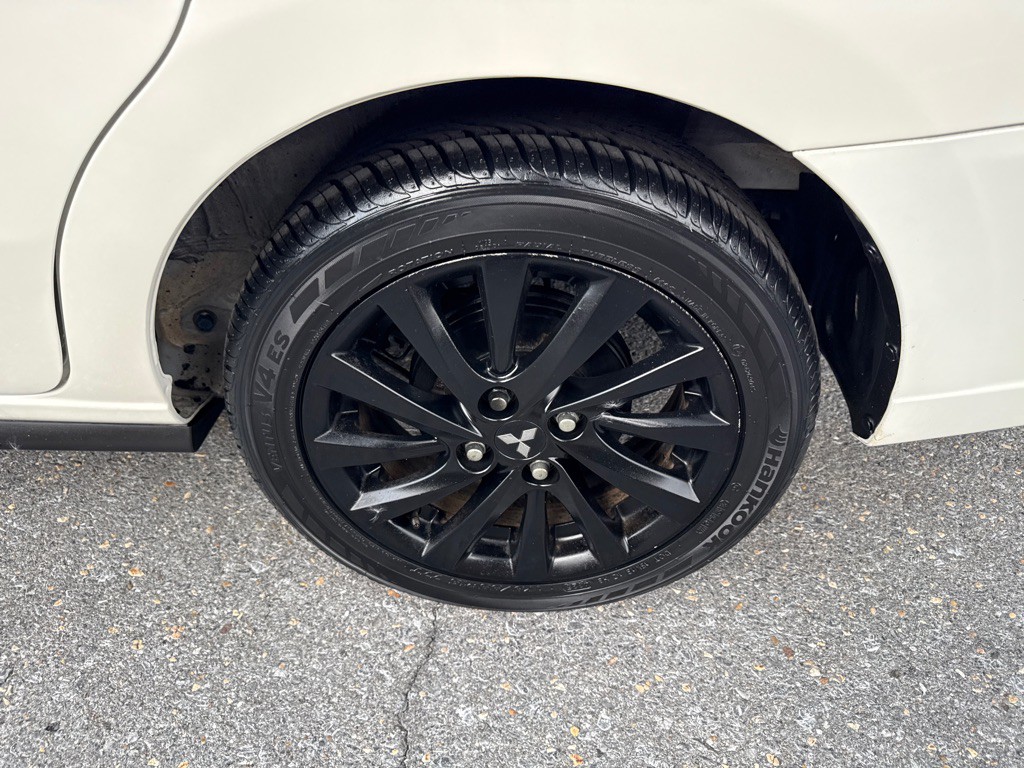 2020 Mitsubishi Mirage Image 10