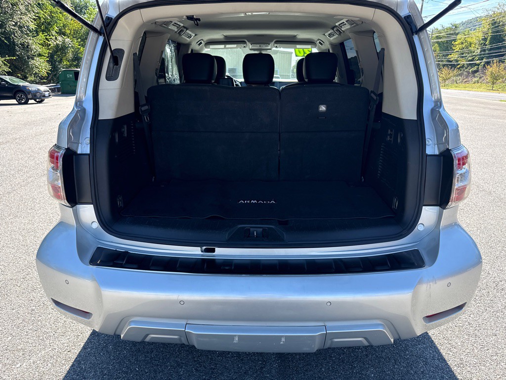 2020 Nissan Armada Image 9