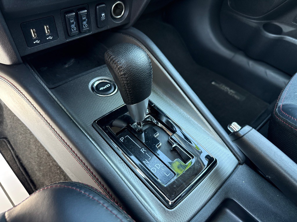 2025 Mitsubishi Outlander Image 16