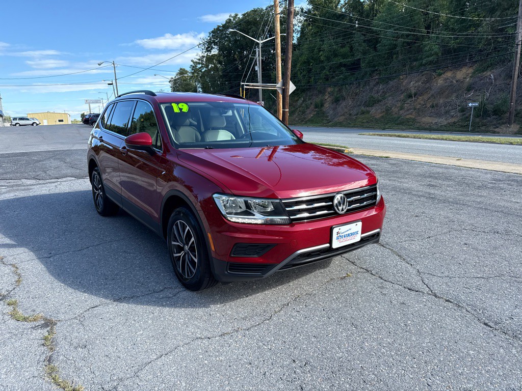 2019 Volkswagen Tiguan Image 2