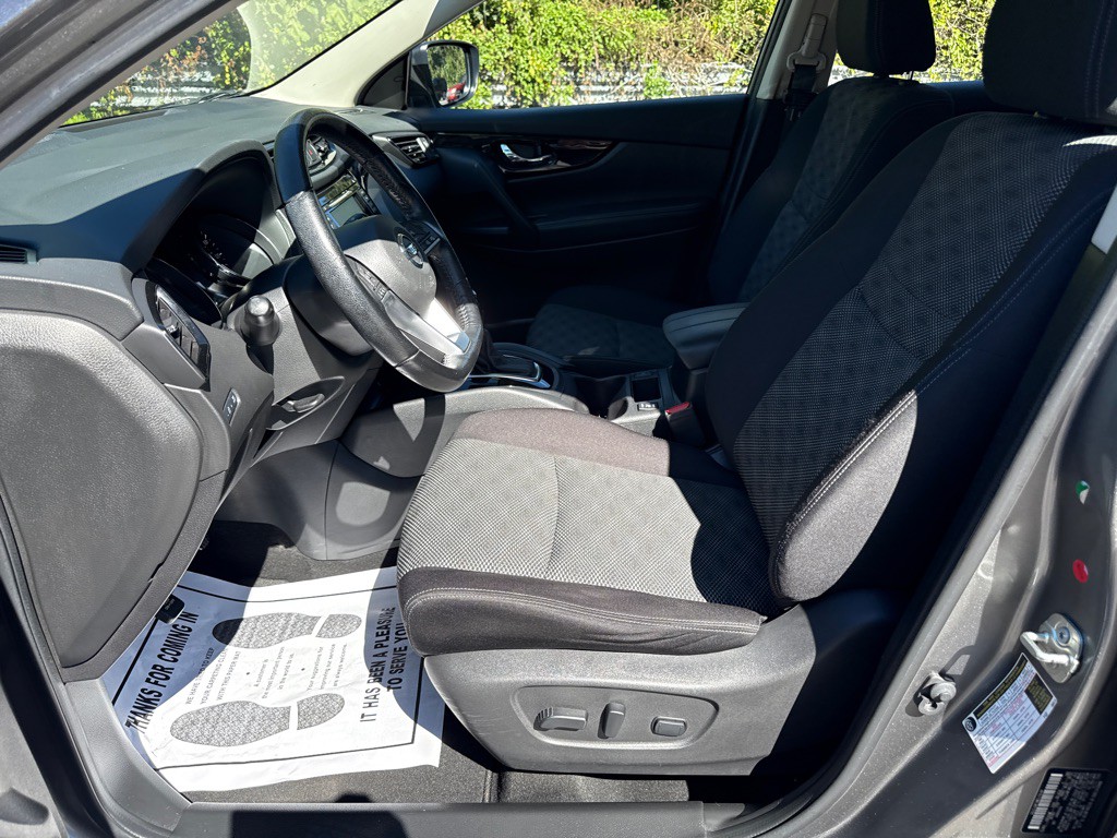 2020 Nissan Rogue Image 5