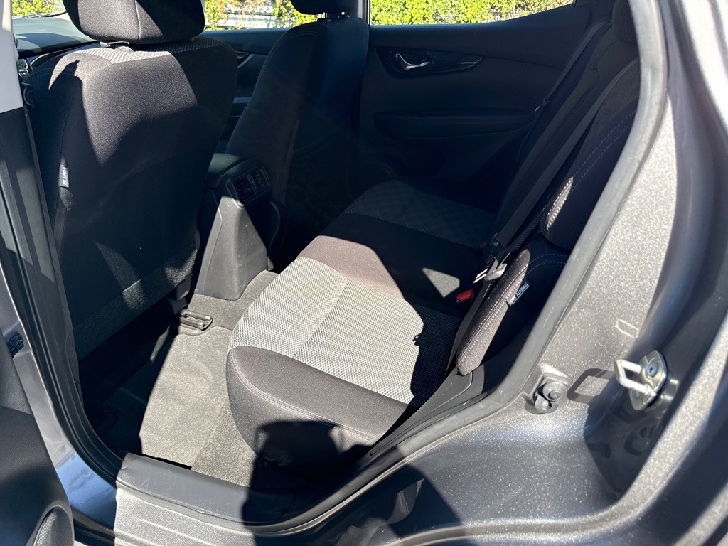 2020 Nissan Rogue Image 6