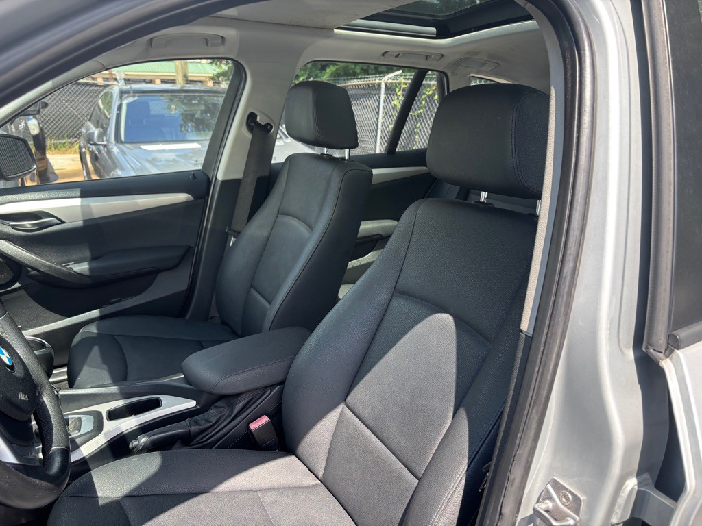 2014 BMW X1 Image 18