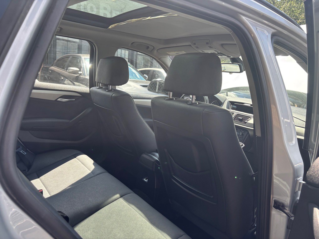 2014 BMW X1 Image 25