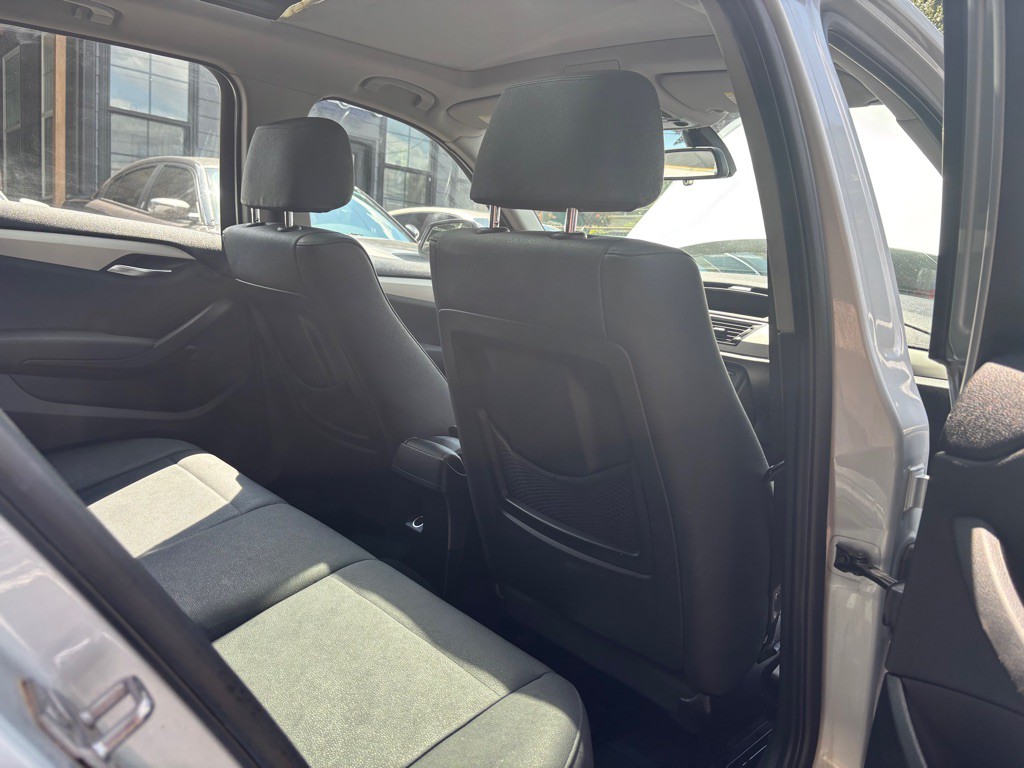 2014 BMW X1 Image 26