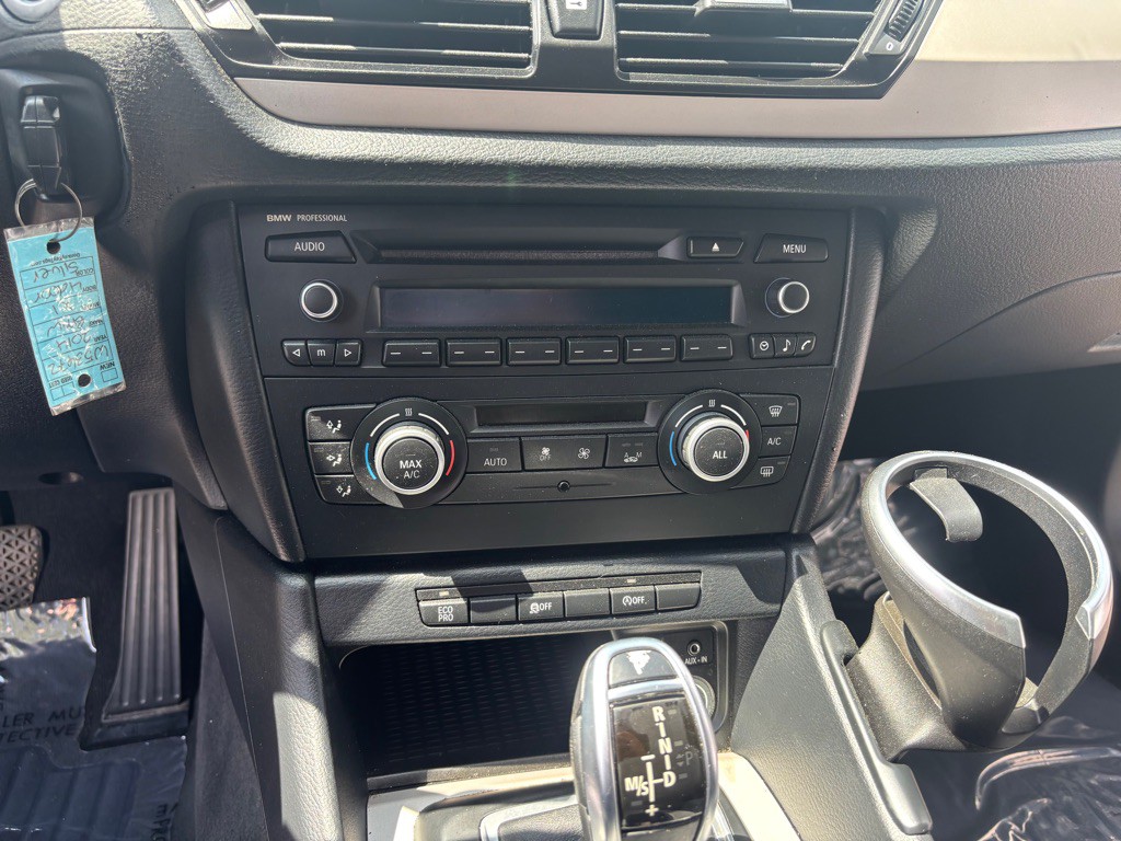 2014 BMW X1 Image 33