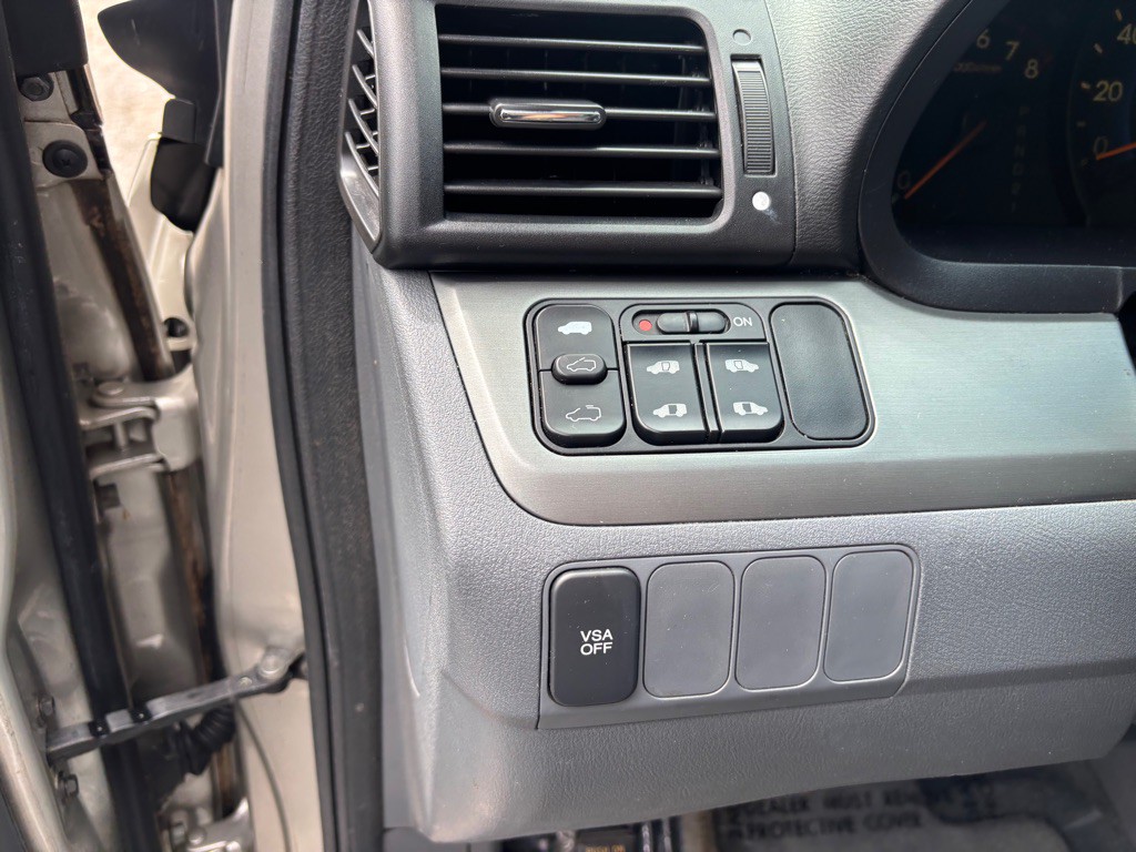 2007 Honda Odyssey Image 38