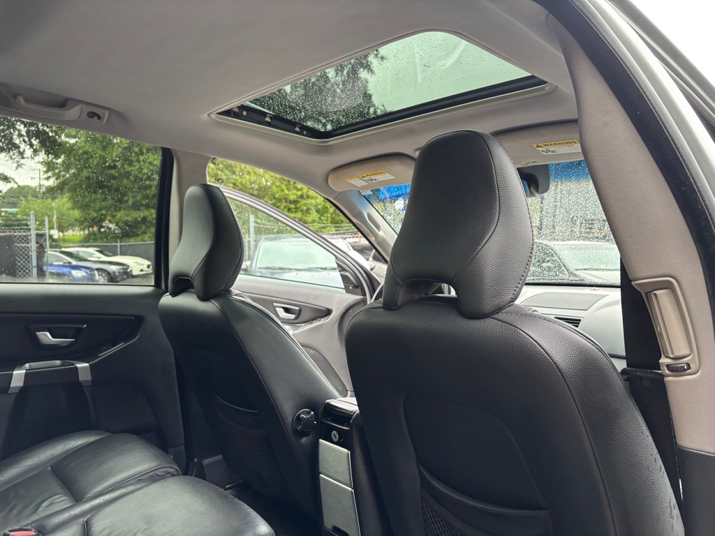 2013 Volvo XC90 Image 28