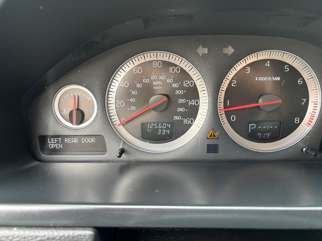 2013 Volvo XC90 Image 40