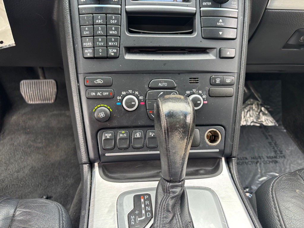 2013 Volvo XC90 Image 45