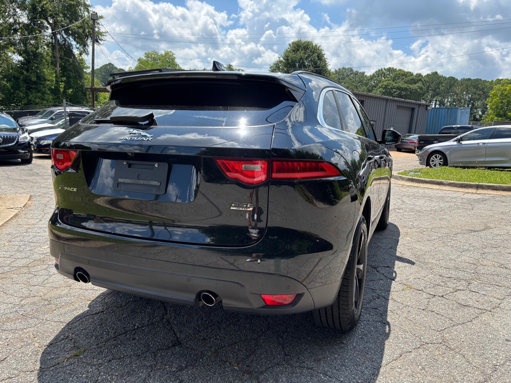 2018 Jaguar F-PACE Image 14