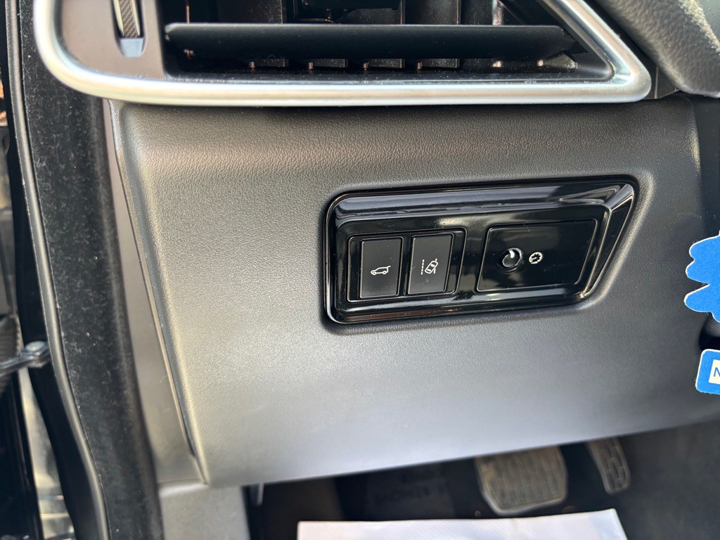 2018 Jaguar F-PACE Image 19