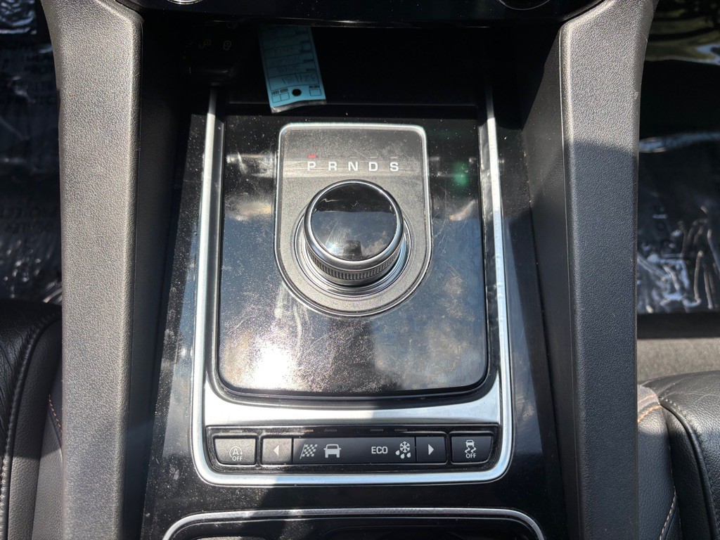 2018 Jaguar F-PACE Image 45