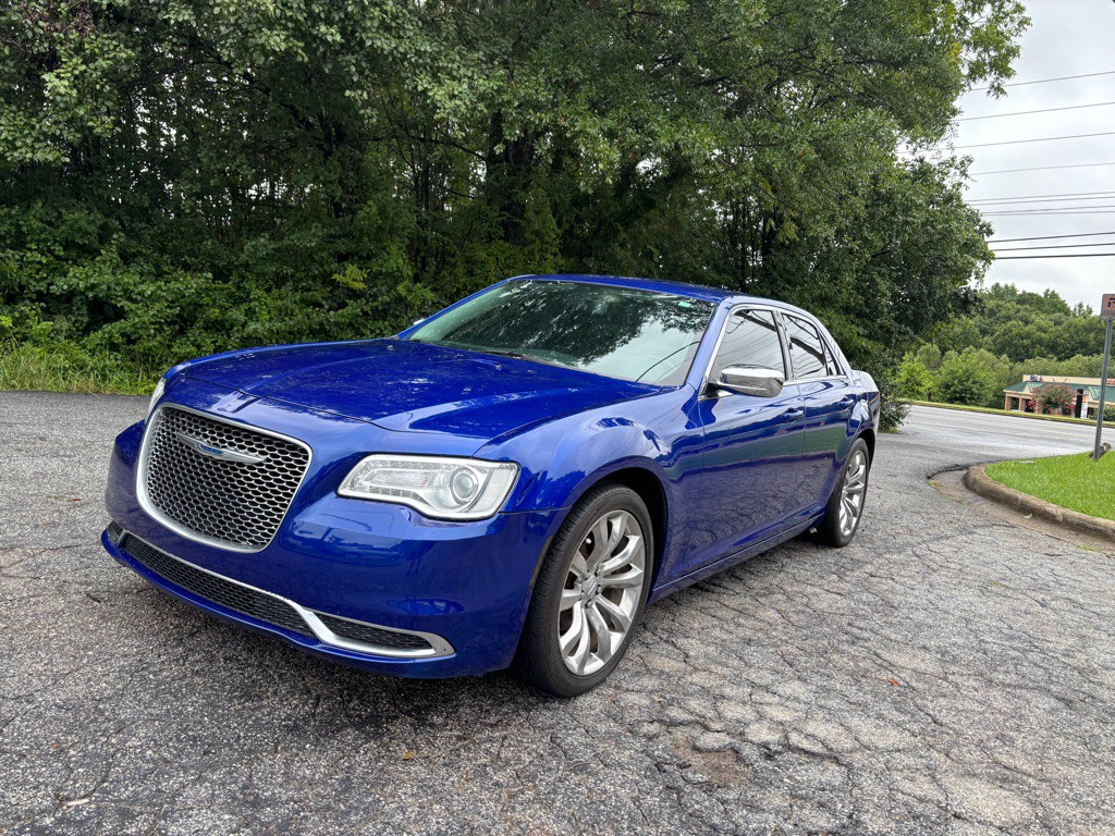 2021 Chrysler 300 Image 7