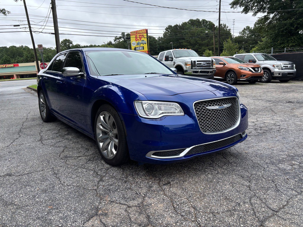2021 Chrysler 300 Image 8