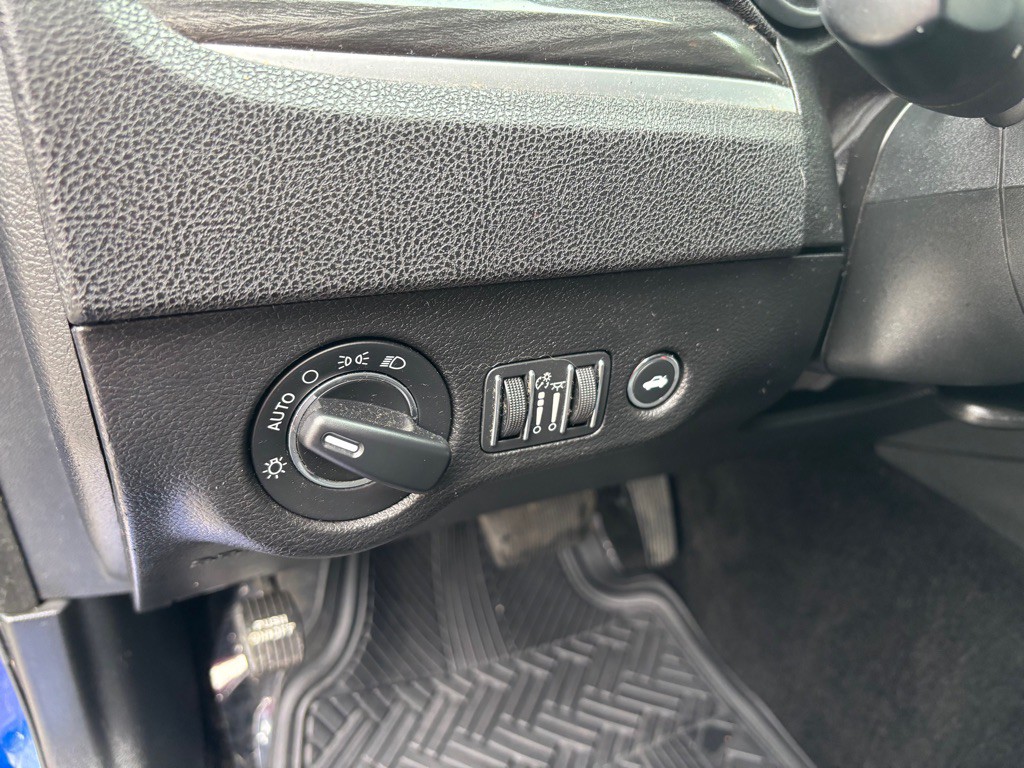 2021 Chrysler 300 Image 34