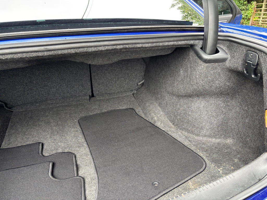 2021 Chrysler 300 Image 37