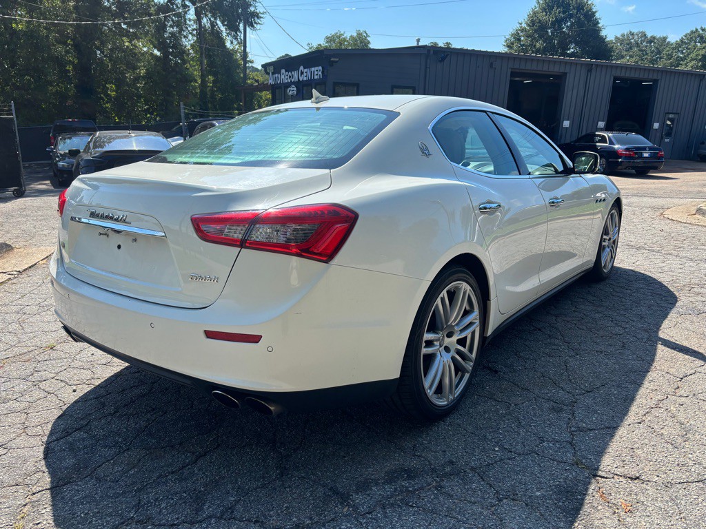 2015 Maserati Ghibli Image 10