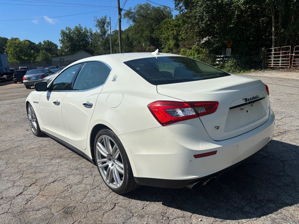2015 Maserati Ghibli Image 12