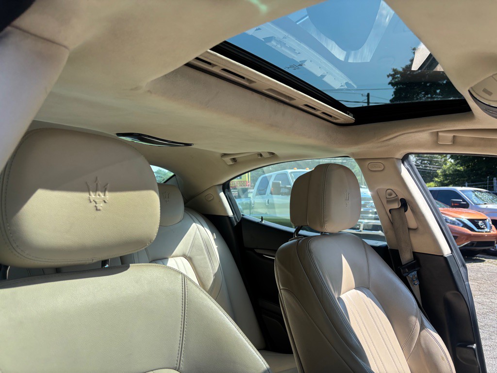 2015 Maserati Ghibli Image 24