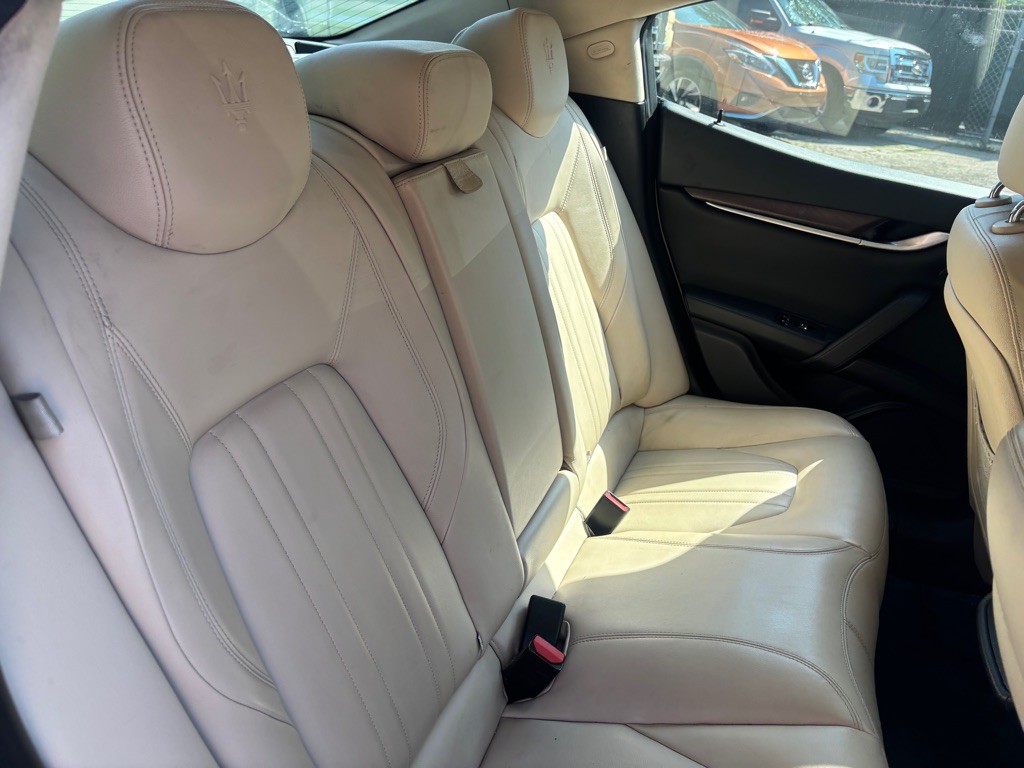 2015 Maserati Ghibli Image 28