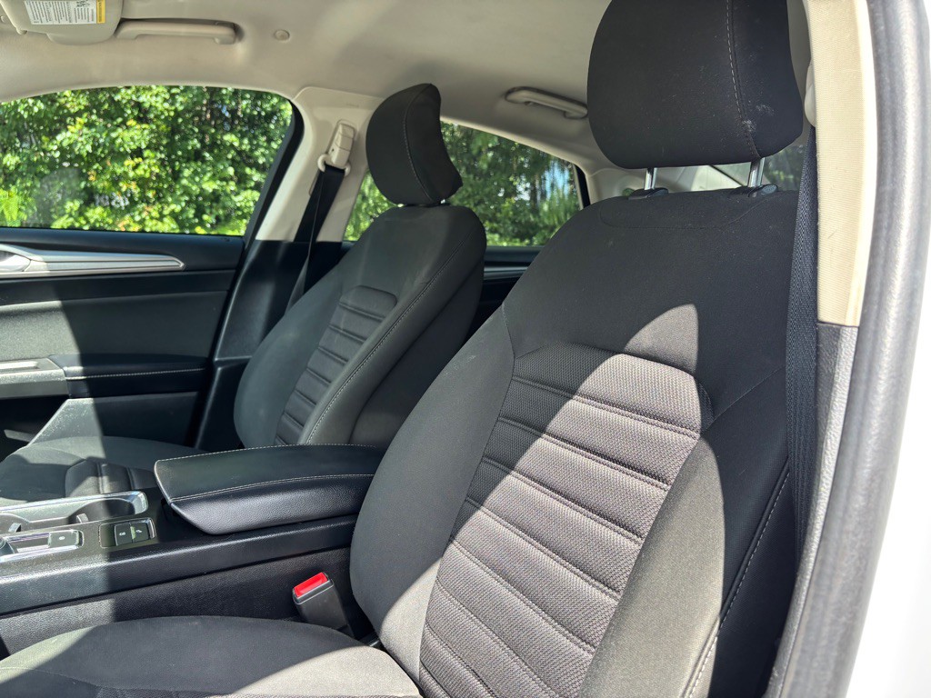 2019 Ford Fusion Image 16