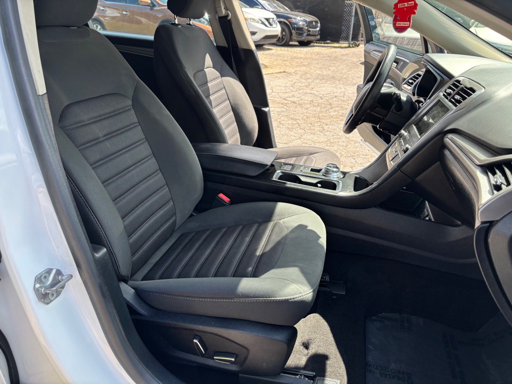 2019 Ford Fusion Image 20