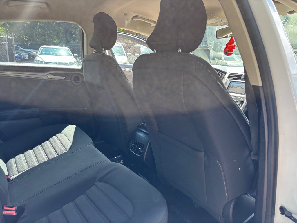 2019 Ford Fusion Image 23