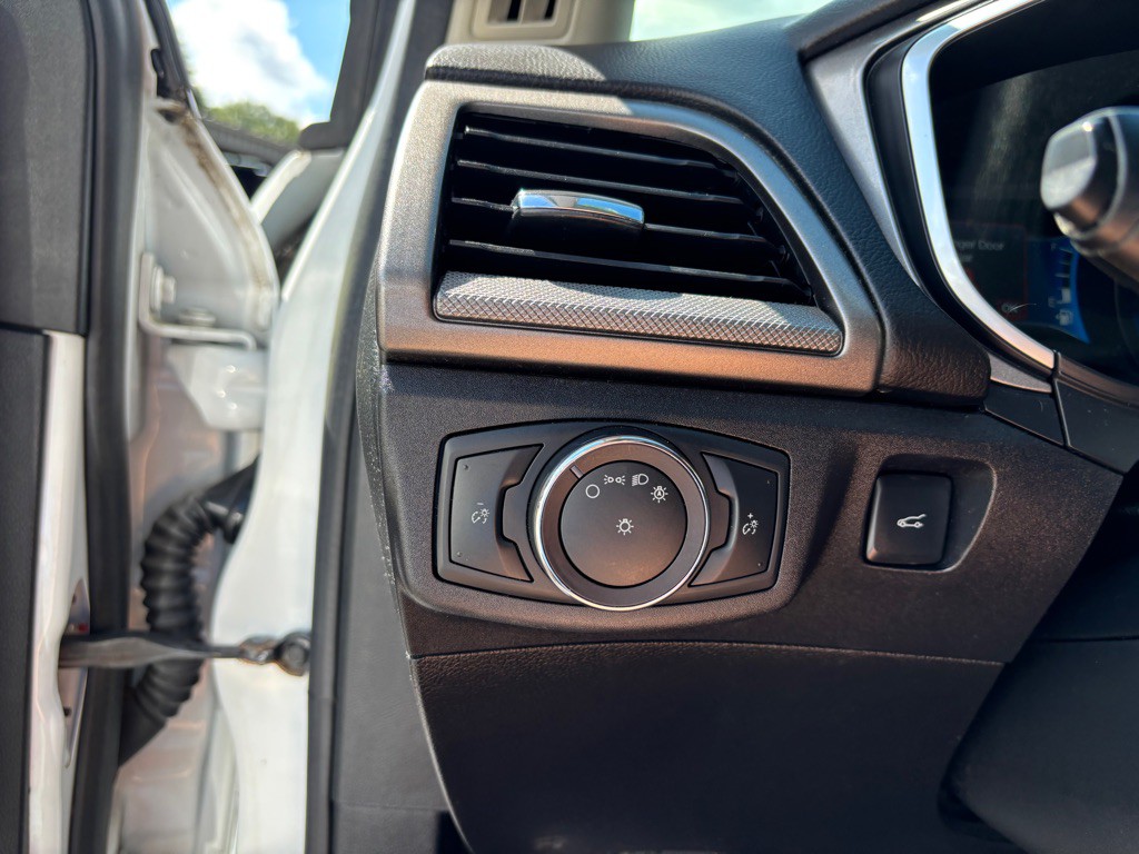 2019 Ford Fusion Image 34