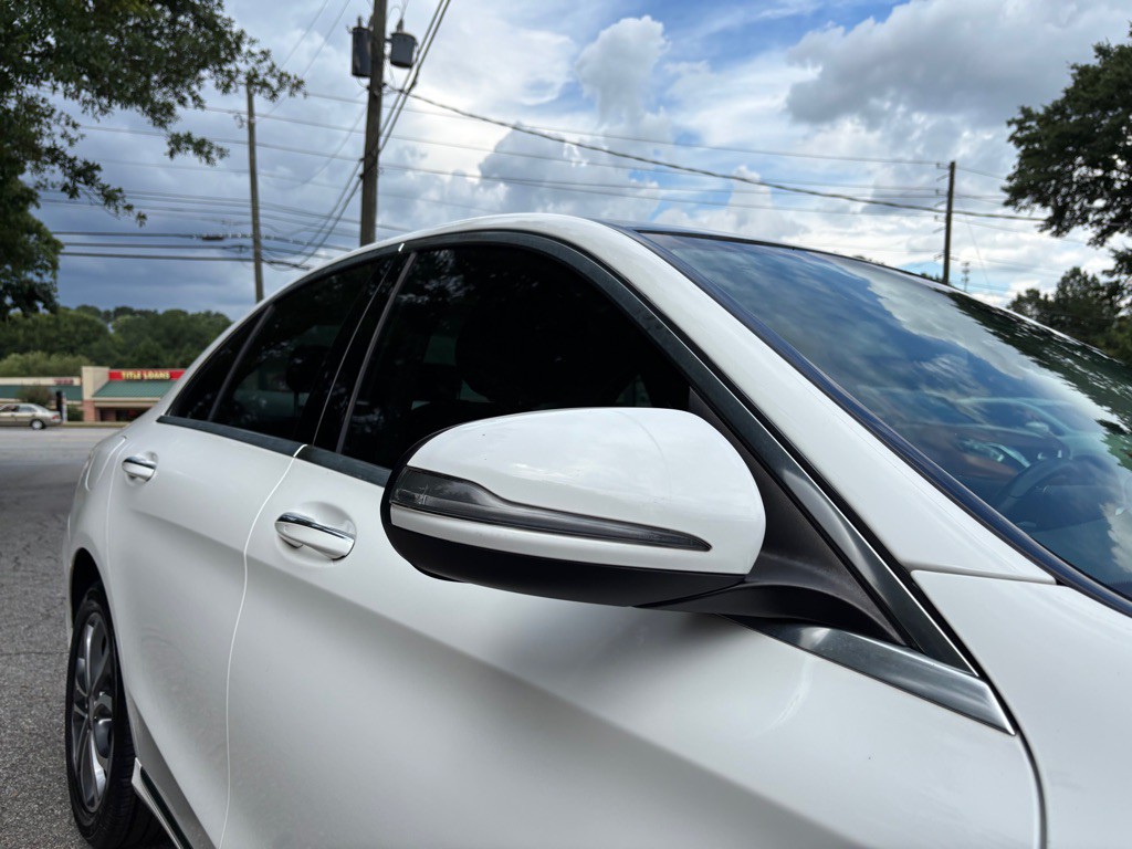 2017 Mercedes-Benz C-Class Image 10