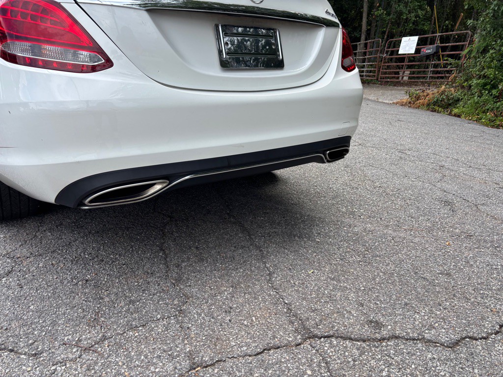 2017 Mercedes-Benz C-Class Image 20