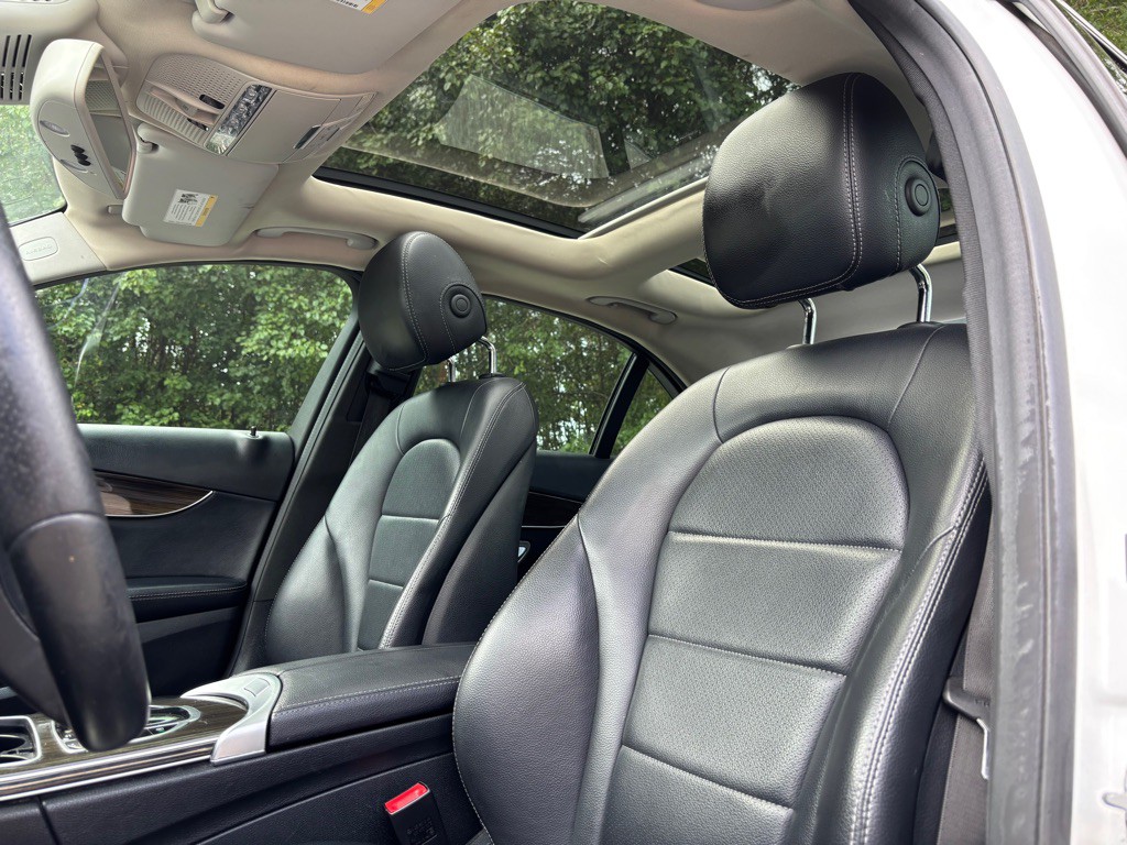 2017 Mercedes-Benz C-Class Image 26