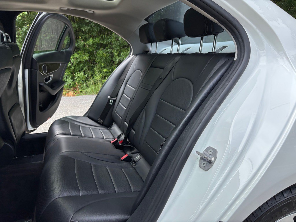 2017 Mercedes-Benz C-Class Image 41