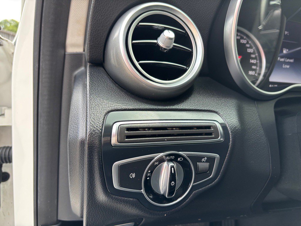 2017 Mercedes-Benz C-Class Image 49