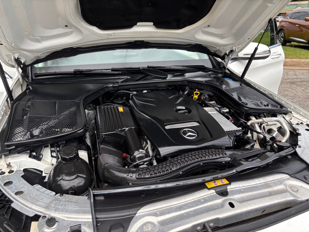 2017 Mercedes-Benz C-Class Image 71