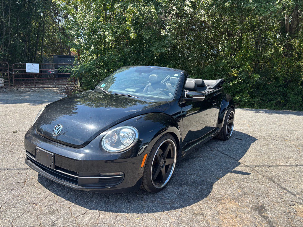 2013 Volkswagen Beetle Image 5