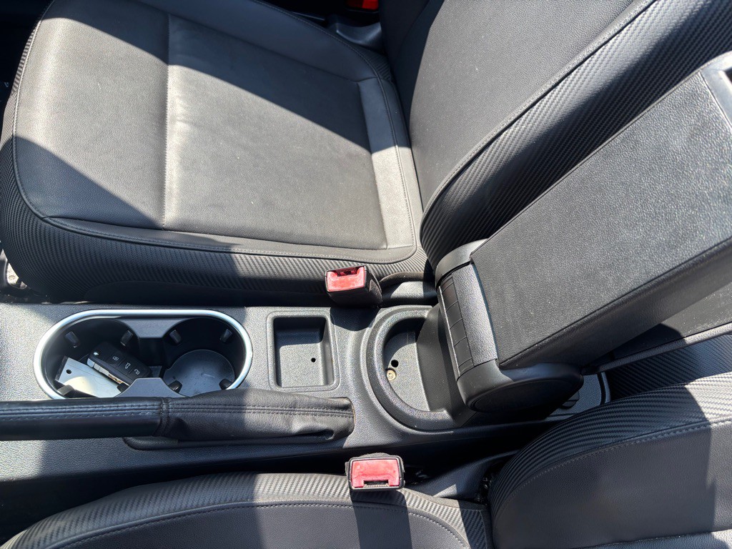 2013 Volkswagen Beetle Image 39