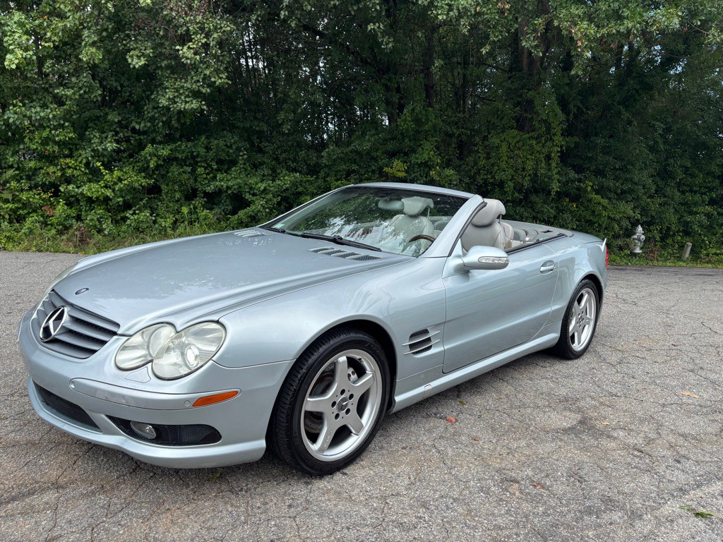 2003 Mercedes-Benz SL-Class Image 2