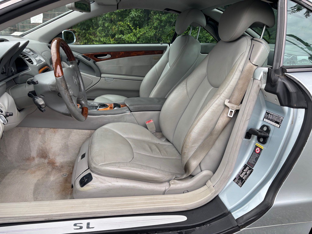 2003 Mercedes-Benz SL-Class Image 34