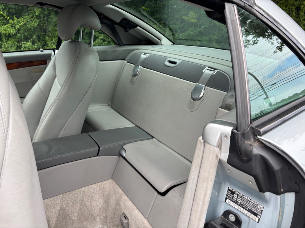 2003 Mercedes-Benz SL-Class Image 37