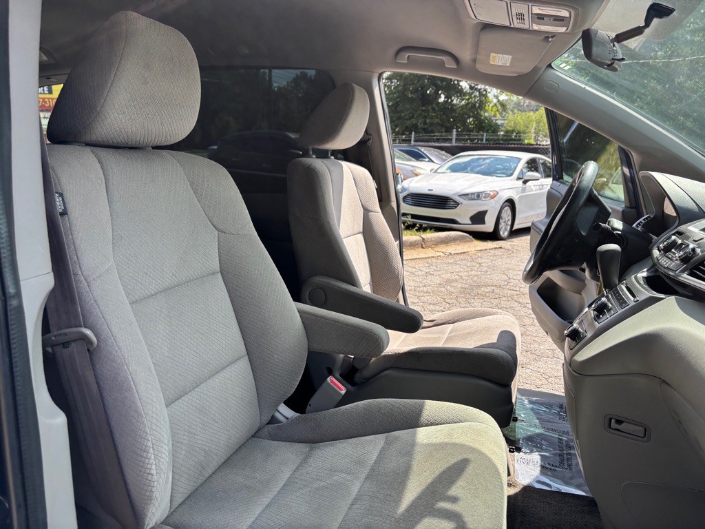 2016 Honda Odyssey Image 17