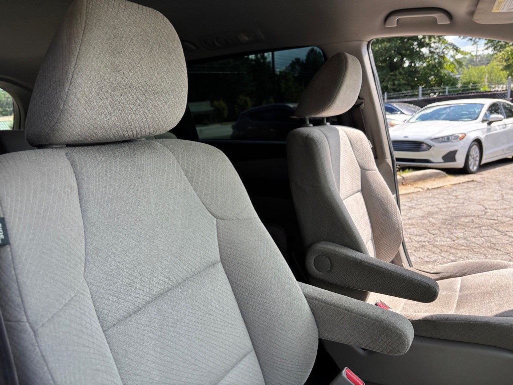 2016 Honda Odyssey Image 18