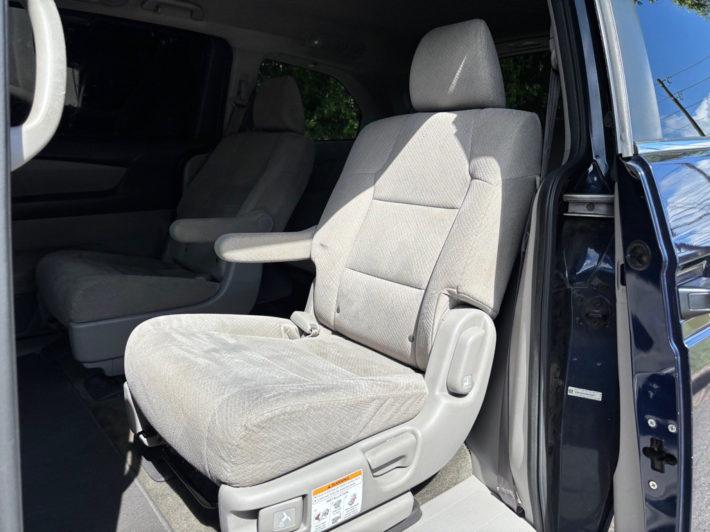 2016 Honda Odyssey Image 20
