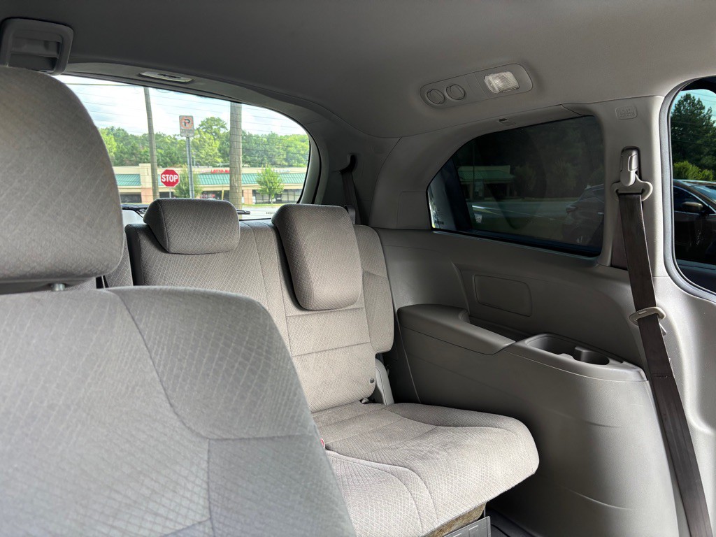 2016 Honda Odyssey Image 31
