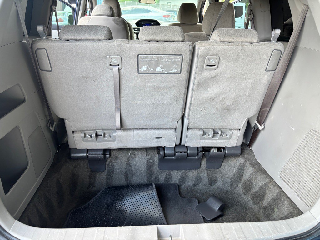 2016 Honda Odyssey Image 35