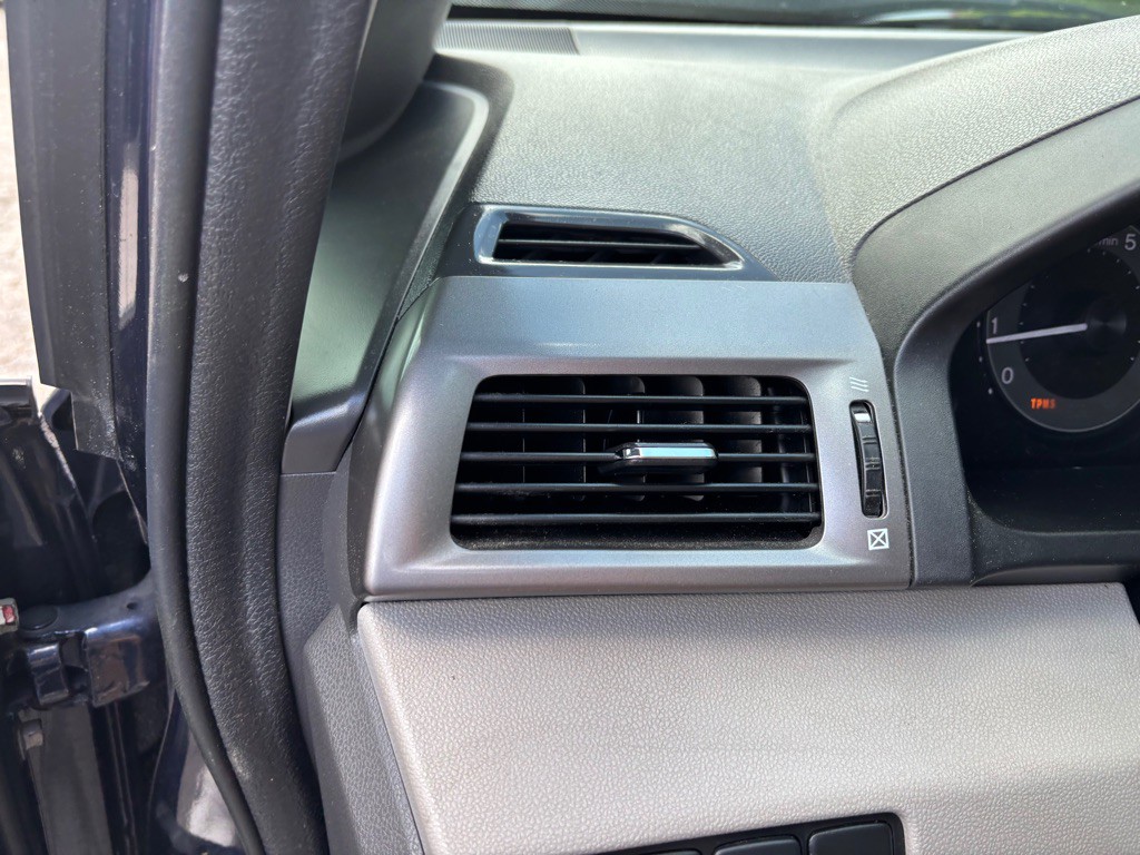 2016 Honda Odyssey Image 41