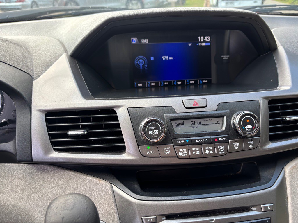 2016 Honda Odyssey Image 45